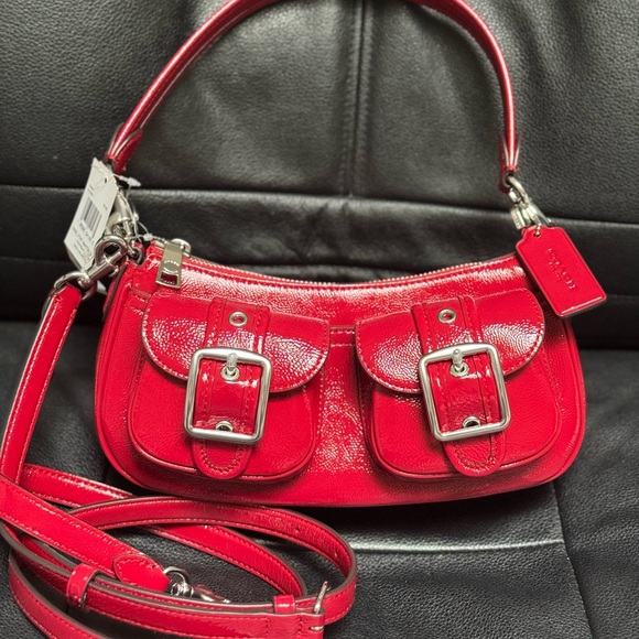 NWT Coach Ashton Baguette Bag Patent Leather CV943 Silver/Red - Picture 4 of 12